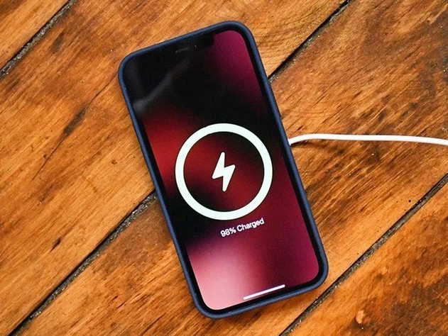 西区苹果手机维修分享iPhone 12可以随便充电吗 